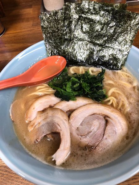 「チャーシュー麺大、硬め濃いめ」@ラーメン 松壱家 焼津店の写真