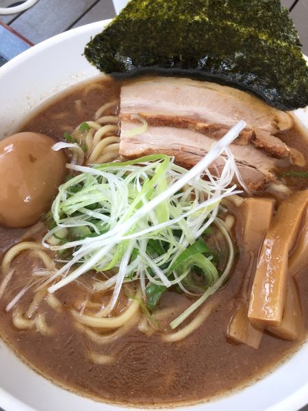 「味玉特製魚介ラーメン(大盛り)」@らーめん麺蔵の写真