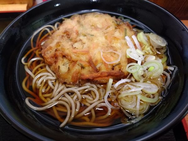 「かき揚げそば380円」@大江戸そば 上野9・10番ホーム店の写真