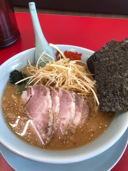 「味噌ネギチャーシュー」@ラーメン山岡家 土浦店の写真