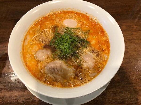 「担々麺＋味玉＋九条ネギ＋白ネギ＋替玉」@創作麺工房 鳴龍の写真