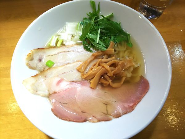 「虜中華そば　750円」@自家製中華そば 麺の虜の写真