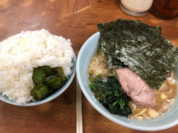「ラーメン  650円」@横浜ラーメン 武蔵家 船橋店の写真