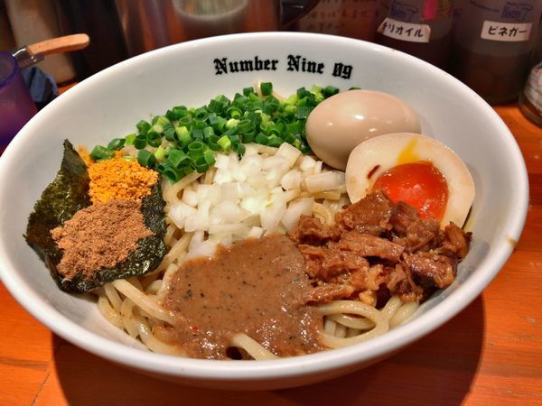 「油そば＋味玉」@麺Dining Number Nine 09の写真