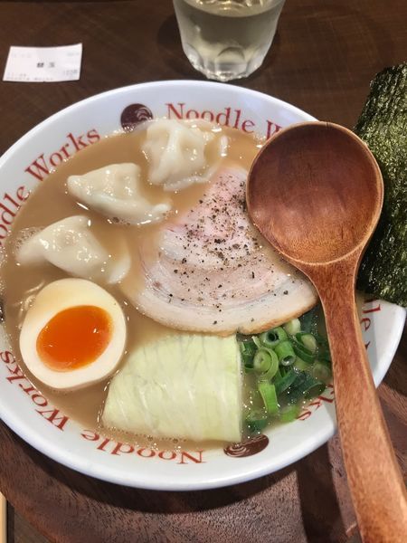 「ラーメン＋水餃子＋替え玉」@Noodle Works -BALI- 藤沢店の写真