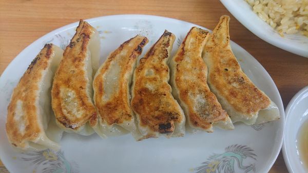 「チャーハン大盛・焼き餃子(6ヶ)」@兆徳の写真