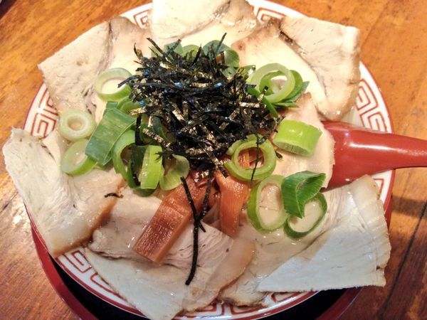 「チャーシュー塩そば」@麺屋7.5Hz＋ 琉球大学前店の写真