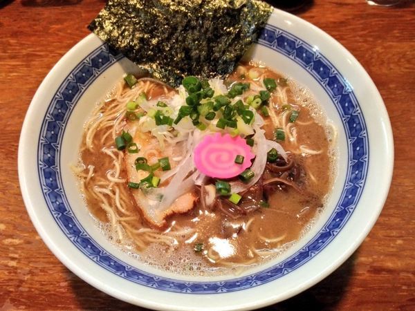 「期間限定 焼きアゴ煮干しらーめん」@豚骨拉麺 昇家の写真