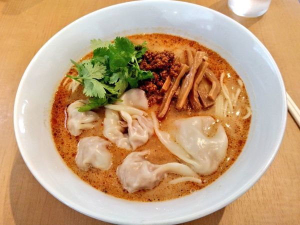 「雲呑担々麺」@支那そば かでかるの写真