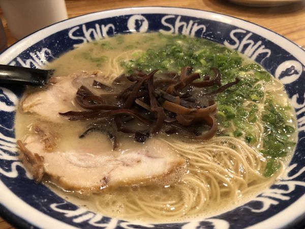 「らーめん」@博多らーめん ShinShin 天神本店の写真