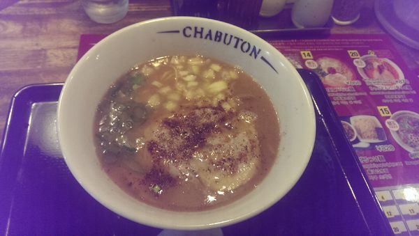 「ちゃぶとんラーメン、味噌、替え玉二玉」@とんこつらぁ麺 CHABUTON 下北沢駅前店の写真