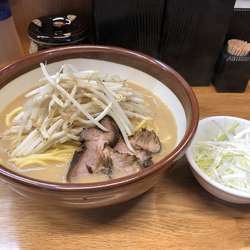 味噌ラーメン大盛り＋ネギトッピング＋もやし大盛り（無料）