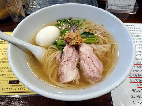 「塩生姜らー麺(生姜増し)」@塩生姜らー麺専門店MANNISHの写真