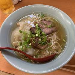ワンタン麺