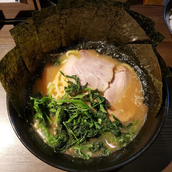 「ラーメンのり増し」@ラーメン 萩原家 藤沢店の写真