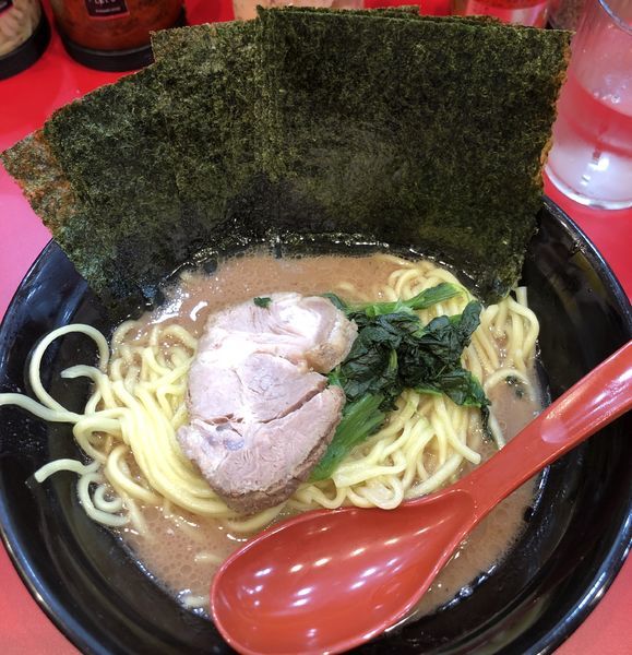 「らーめん 並 +のり増し」@横浜らーめん 龍馬の写真