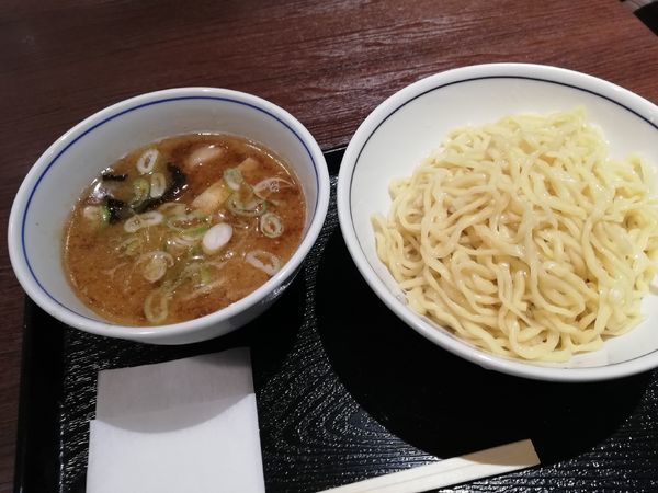 「濃厚魚介つけ麺」@玉 赤備 羽田空港品達店の写真