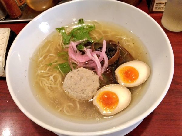 「期間限定 鶏系塩ラーメン」@琉家の写真