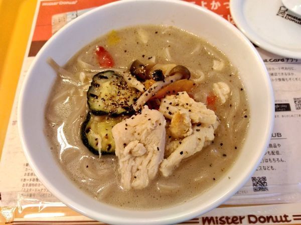 「期間限定misdo meetsソラノイロ きのこ味わう白湯麺」@ミスタードーナツ サンエー大山店の写真