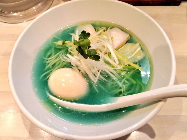 「鶏清湯 青」@濃厚鶏出汁拉麺 吉法師 KIPPOSHIの写真