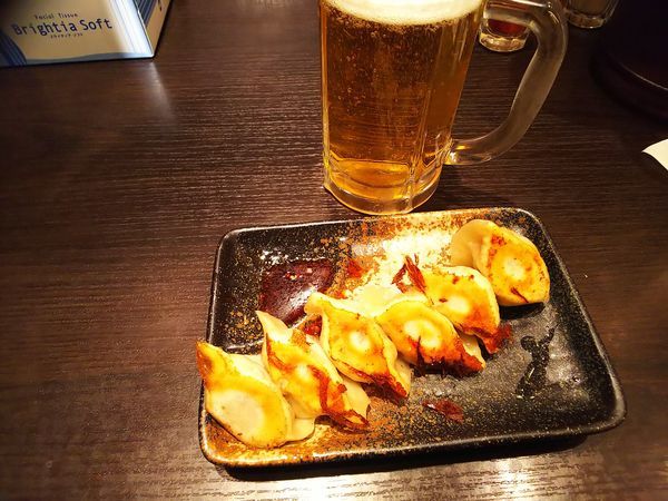 「餃子」@らーめん空 新千歳空港店の写真