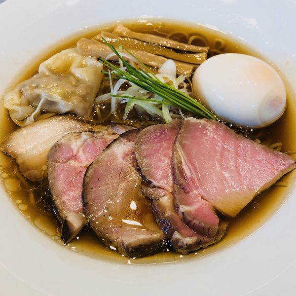 「特製中華蕎麦(醤油) ¥1050」@宍道湖しじみ中華蕎麦 琥珀 東京本店の写真