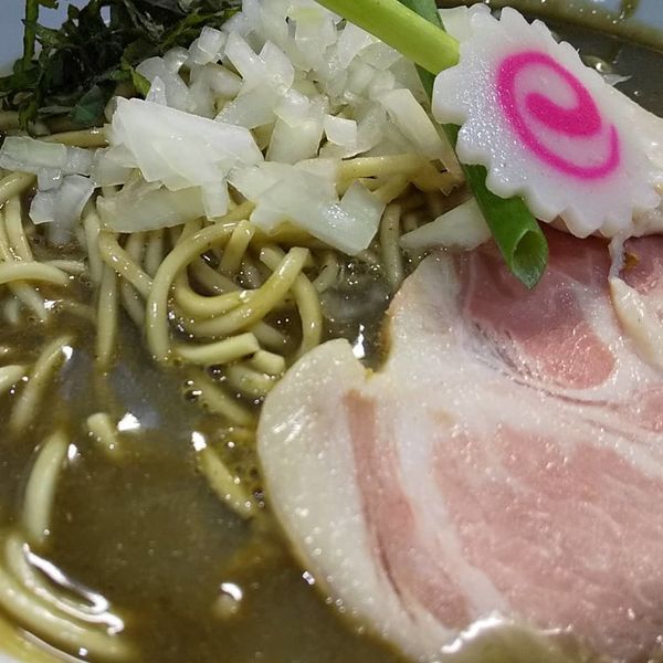 「#濃密な煮干しそば #880円 #和え玉 #200円」@中華そば いづるの写真