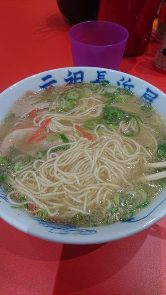 「とんこつラーメン」@長浜ラーメン ラーメンらぼ 親不孝通りの写真