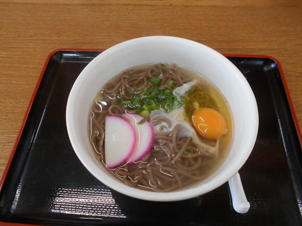 「月見そば」@ごはん亭 はしもとの写真