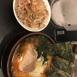 地獄ラーメン中級 チャーシュー丼