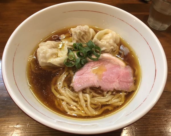 「手打ちわんたんめん」@らーめん かねかつの写真