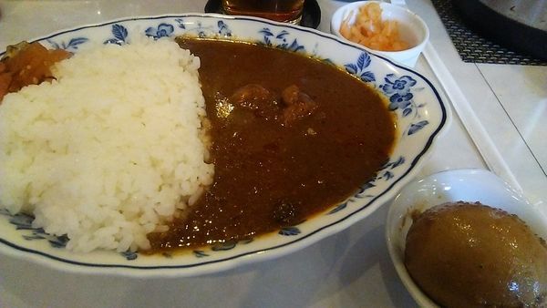 「チキンカレー 780円＋煮込み卵 130円（だったかな）」@インドカレー サーラの写真
