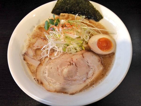 「限定裏メニュー トリプルスープの背脂中華そば」@麺屋 シロサキの写真