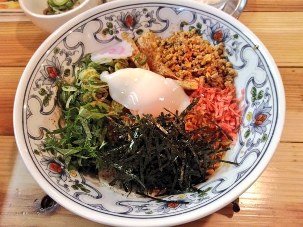 「期間限定 スパイシーあぶらそば」@中華そば ぬーじボンボン メンデスの写真