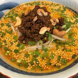 旨辛胡麻みそ担々麺 大盛