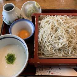 とろろ大盛 1040円