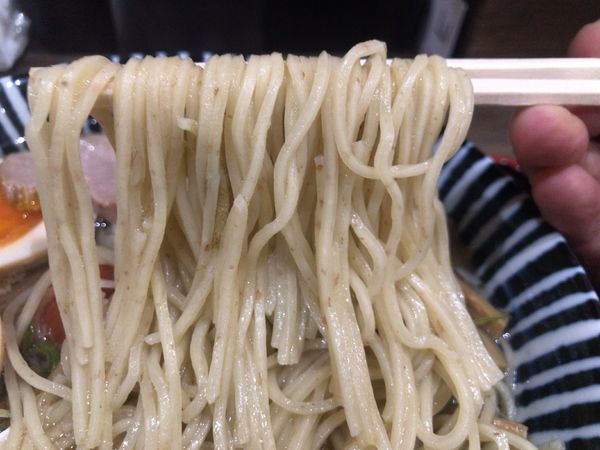 「懐かしの平成中華そば 煮卵」@暗黒中華そば 雷電の写真