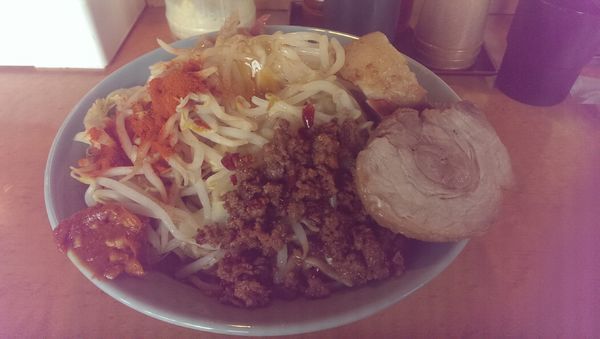 「汁なし、大」@立川マシマシ ロイヤルスープの写真