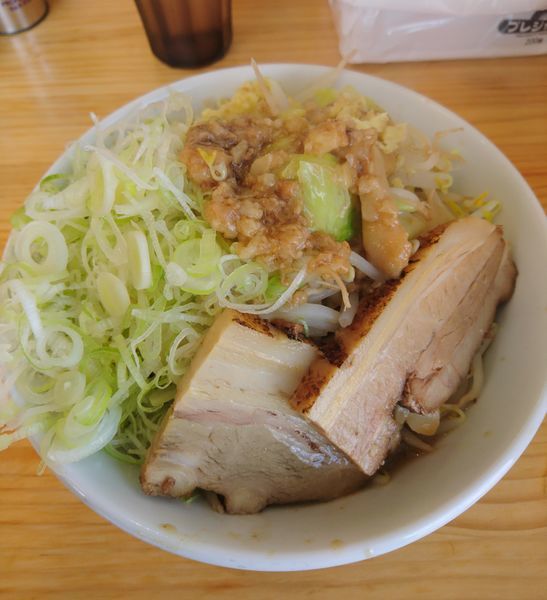 「ど豚骨ラーメン ショウガ ネギトッピング」@宮二郎の写真