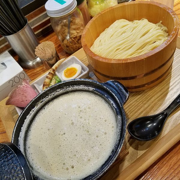 「つけ麺(中盛)(¥880)」@つけ麺 たつ屋の写真