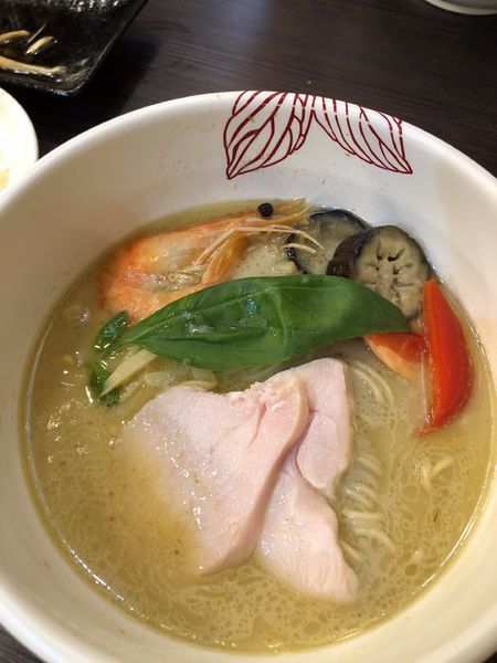 「『限定』グリーンカレー鶏白湯」@麺処 あす花の写真