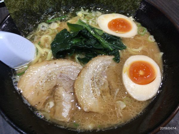 「豚骨ＳＰ」@ラーメン 春樹 八王子店の写真