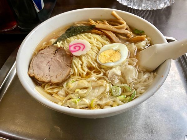 「ワンタン麺」@大勝軒 秋川店の写真