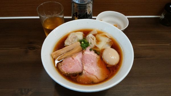 「特製中華そば¥850-＋缶ビール¥350-」@中華そば さわの写真