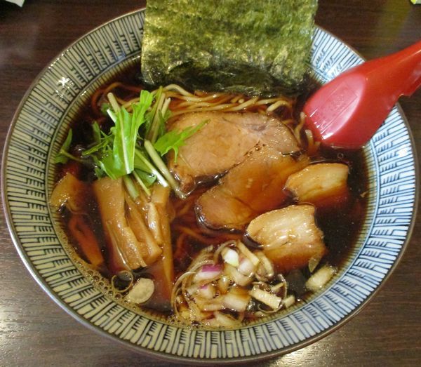 「タマリ醤油そば　780円」@中華そば 東京ぐれっちの写真