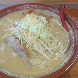 こってりラーメン・味噌(750円)大盛(200円)