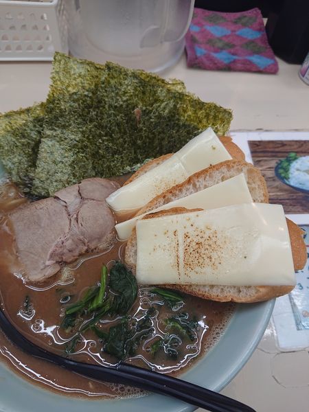 「田中ラーメン ７５０円」@横浜家系ラーメン田中の写真