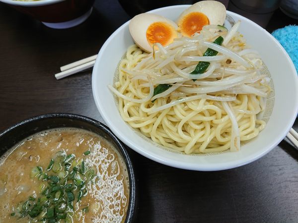 「【限定】炒め味噌つけ麺900円＋味玉(ｽﾀﾝﾌﾟ)」@中華蕎麦 丸め 東久留米店の写真