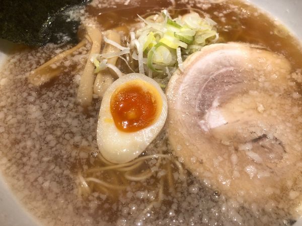 「醤油ラーメン」@らーめん香月 五反田店の写真