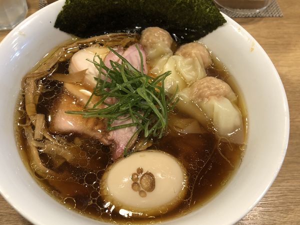 「特製中華そば」@手打中華そば 大賀110の写真